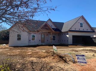 213 Weeping Willow Trail, Headland, AL 36345