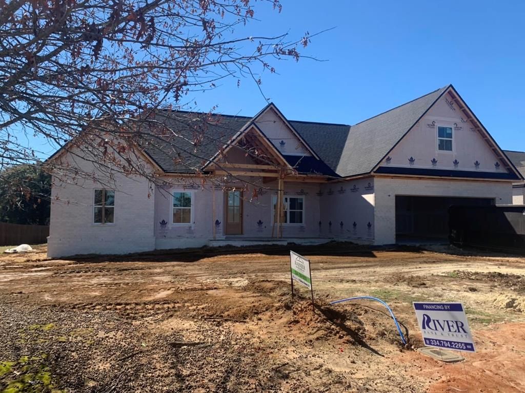 213 Weeping Willow Trail, Headland, AL 36345