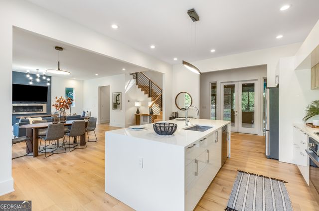 1045 Shepherds Lane NE, Atlanta, GA 30324