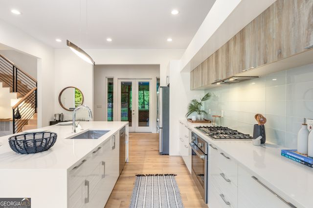 1045 Shepherds Lane NE, Atlanta, GA 30324