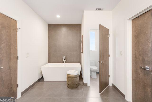 1045 Shepherds Lane NE, Atlanta, GA 30324