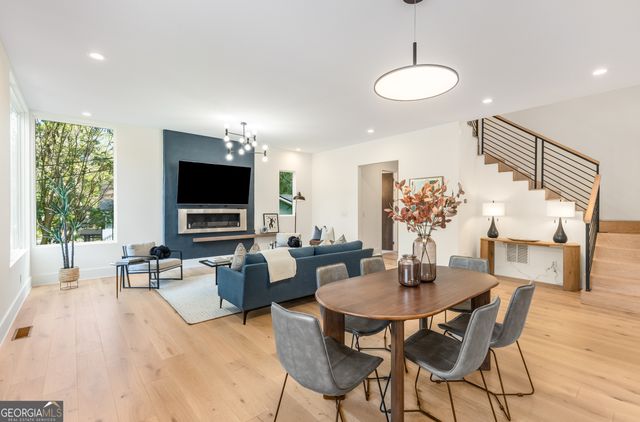 1045 Shepherds Lane NE, Atlanta, GA 30324