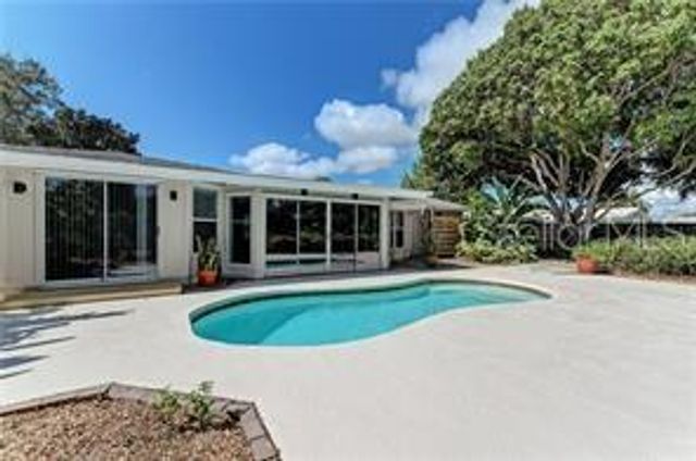 3150 REGATTA CIRCLE, Sarasota, FL 34231