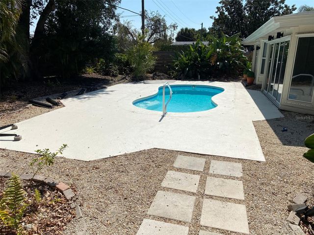 3150 REGATTA CIRCLE, Sarasota, FL 34231