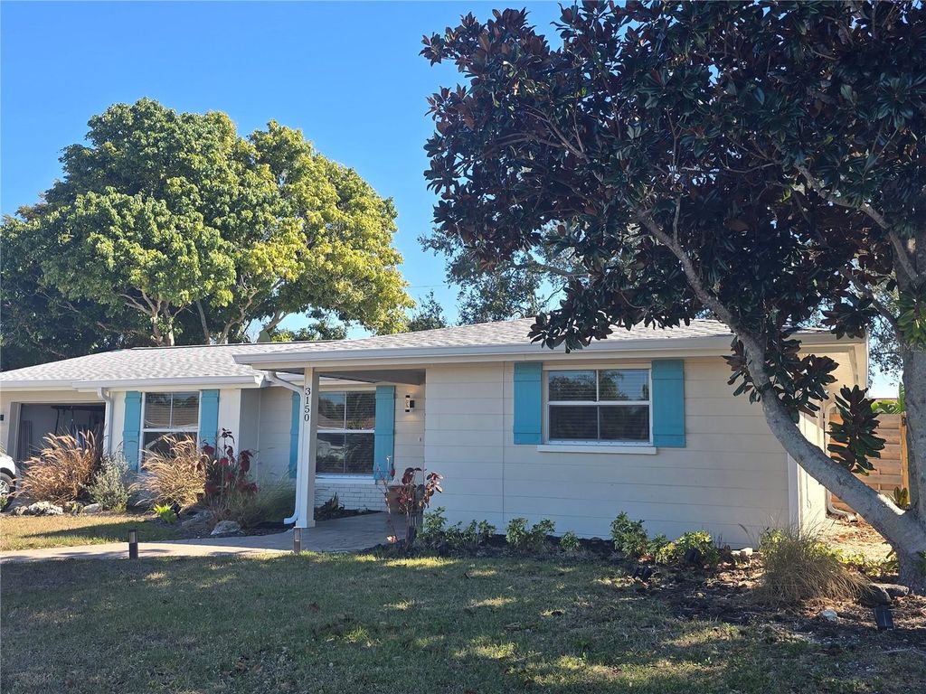 3150 REGATTA CIRCLE, Sarasota, FL 34231
