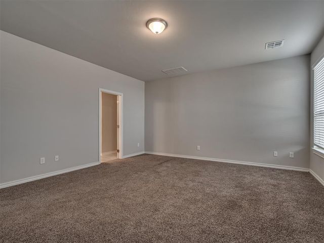 11133 NW 95th Court, Yukon, OK 73099