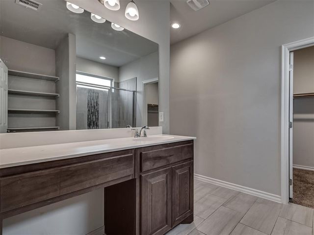 11133 NW 95th Court, Yukon, OK 73099