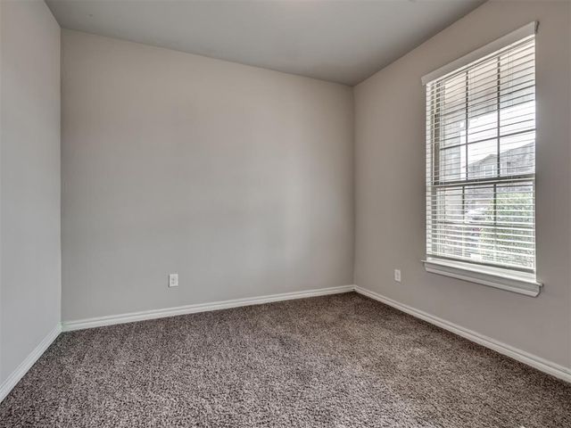 11133 NW 95th Court, Yukon, OK 73099