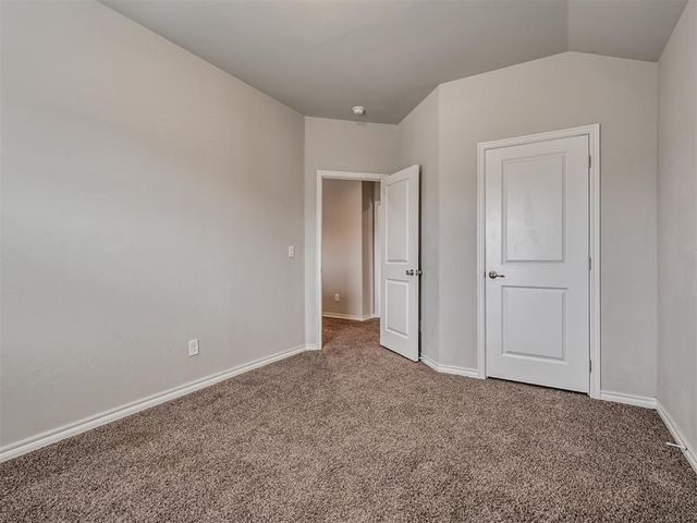 11133 NW 95th Court, Yukon, OK 73099