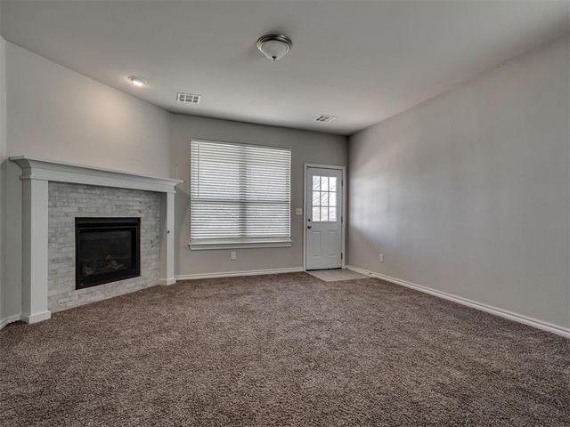 11133 NW 95th Court, Yukon, OK 73099