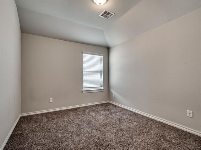 11133 NW 95th Court, Yukon, OK 73099