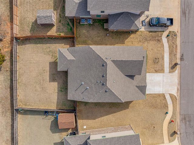 11133 NW 95th Court, Yukon, OK 73099