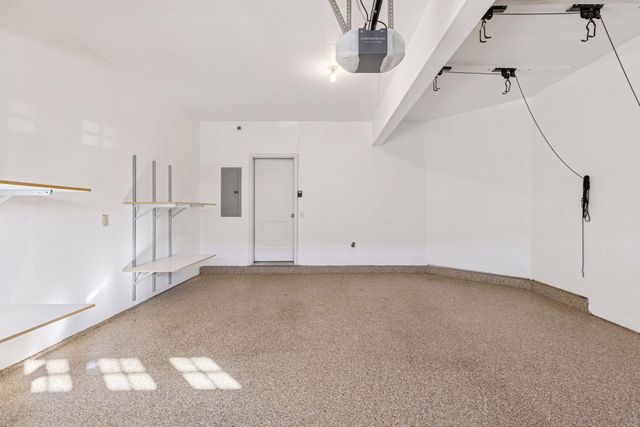 3081 Countryside Avenue B, Woodbury, MN 55129