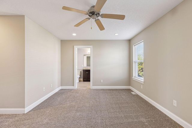 3081 Countryside Avenue B, Woodbury, MN 55129