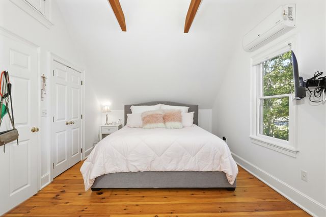 10 Checkerberry Lane, Forestdale, MA 02644