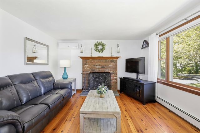 10 Checkerberry Lane, Forestdale, MA 02644