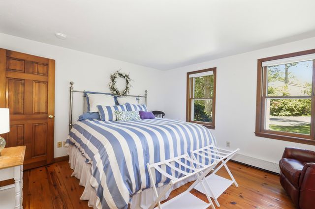 10 Checkerberry Lane, Forestdale, MA 02644