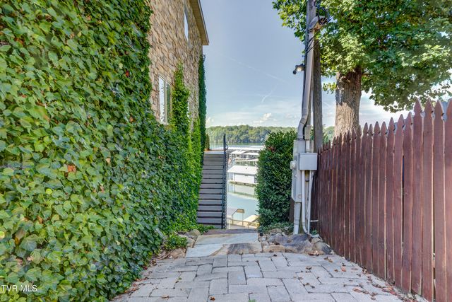 667 Rockingham Road, Gray, TN 37615