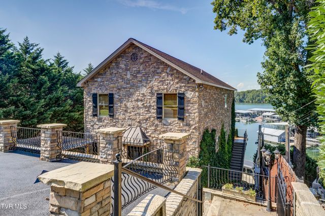 667 Rockingham Road, Gray, TN 37615