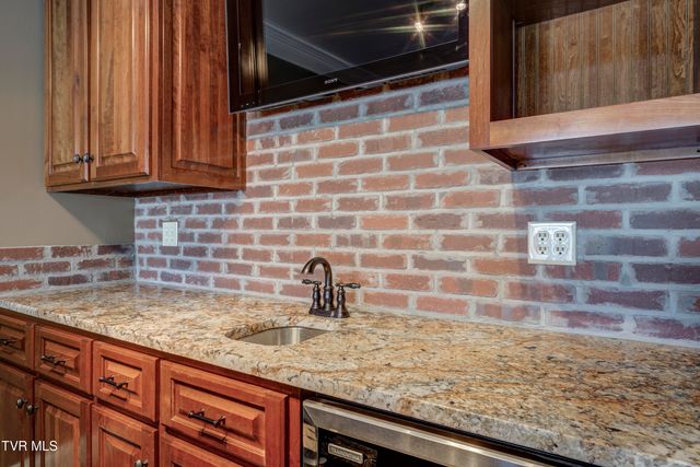 667 Rockingham Road, Gray, TN 37615