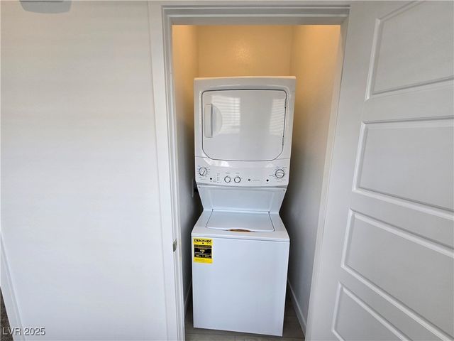 530 Preston Crest Street, Henderson, NV 89011