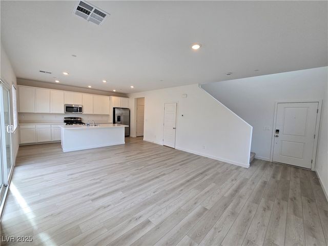 530 Preston Crest Street, Henderson, NV 89011