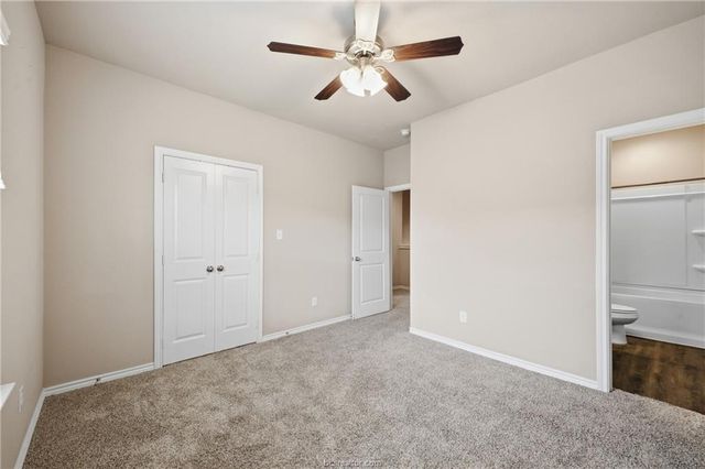 536 Momma Bear Drive, College Station, TX 77845