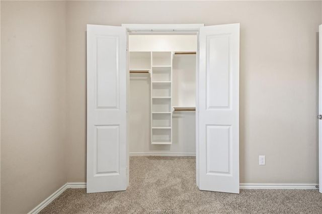 536 Momma Bear Drive, College Station, TX 77845