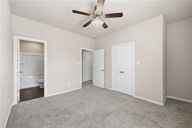 536 Momma Bear Drive, College Station, TX 77845