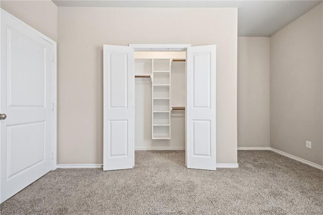 536 Momma Bear Drive, College Station, TX 77845