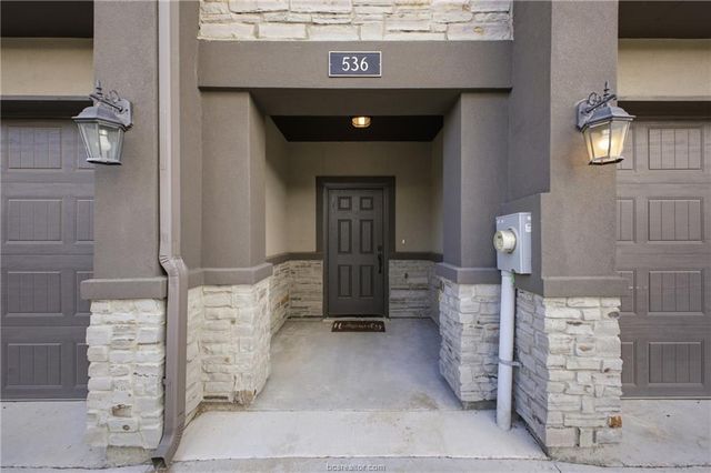 536 Momma Bear Drive, College Station, TX 77845