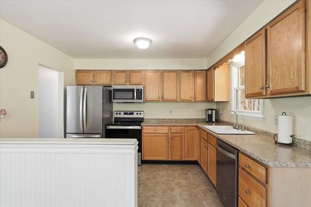 162 Stirrup Circle, Williston, VT 05495