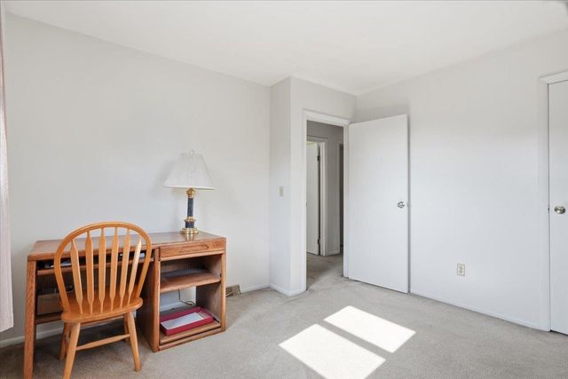162 Stirrup Circle, Williston, VT 05495