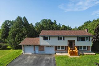 162 Stirrup Circle, Williston, VT 05495