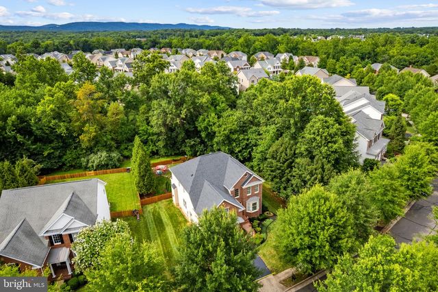 5777 WATERLOO BRIDGE CIR, Haymarket, VA 20169