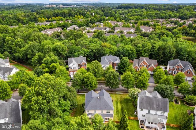 5777 WATERLOO BRIDGE CIR, Haymarket, VA 20169