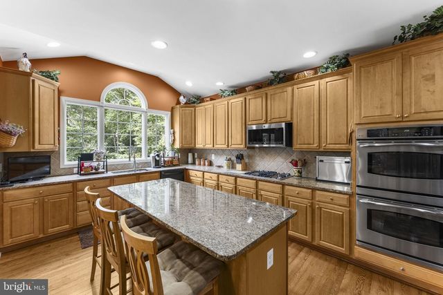 5777 WATERLOO BRIDGE CIR, Haymarket, VA 20169