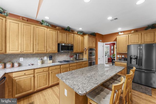 5777 WATERLOO BRIDGE CIR, Haymarket, VA 20169