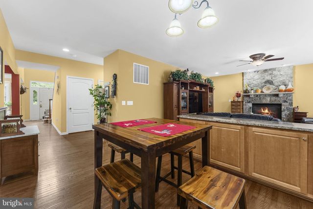 5777 WATERLOO BRIDGE CIR, Haymarket, VA 20169