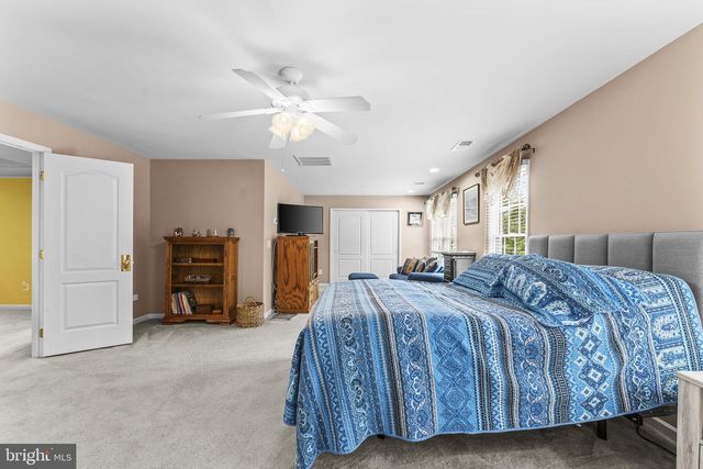 5777 WATERLOO BRIDGE CIR, Haymarket, VA 20169