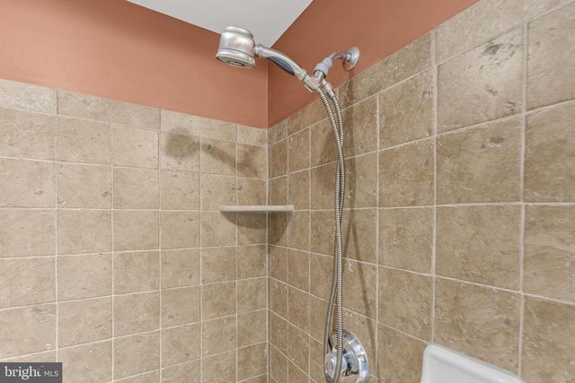 5777 WATERLOO BRIDGE CIR, Haymarket, VA 20169
