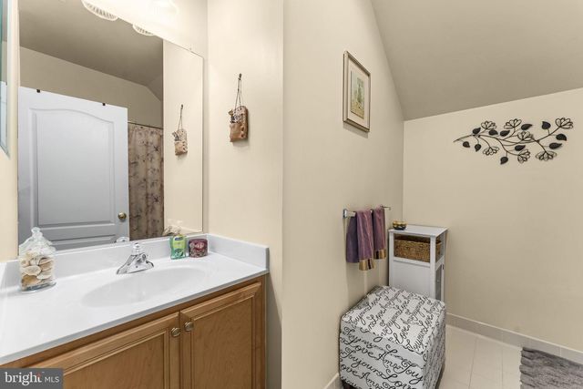 5777 WATERLOO BRIDGE CIR, Haymarket, VA 20169