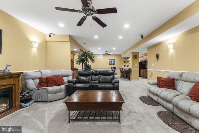 5777 WATERLOO BRIDGE CIR, Haymarket, VA 20169