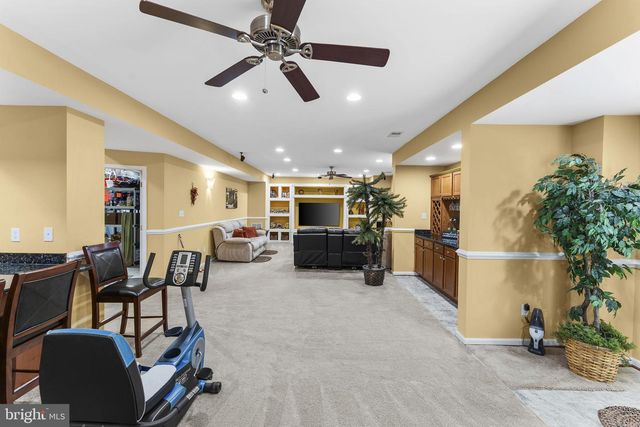 5777 WATERLOO BRIDGE CIR, Haymarket, VA 20169
