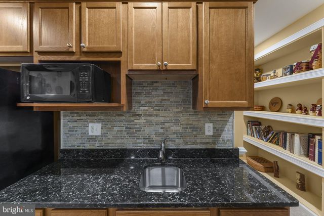 5777 WATERLOO BRIDGE CIR, Haymarket, VA 20169