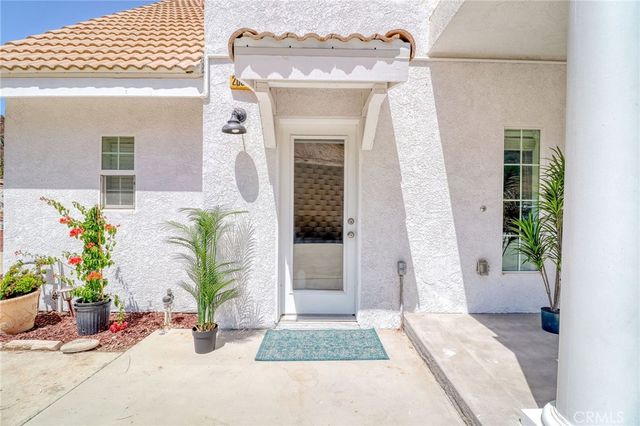 20948 Onaknoll Drive, Lake Mathews, CA 92570