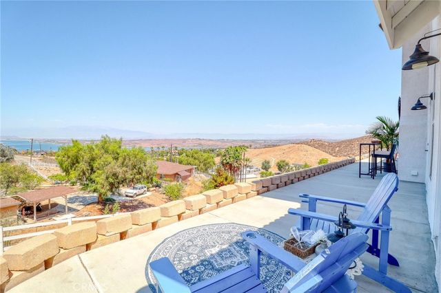 20948 Onaknoll Drive, Lake Mathews, CA 92570
