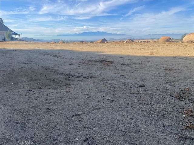 20948 Onaknoll Drive, Lake Mathews, CA 92570