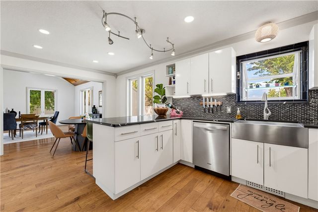 703 Bella Vista Road, Bentonville, AR 72712