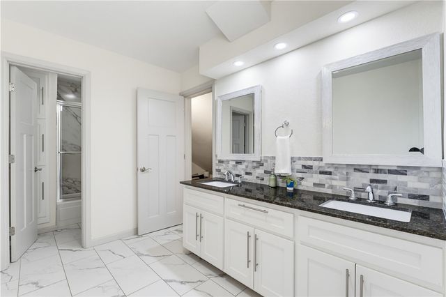 703 Bella Vista Road, Bentonville, AR 72712
